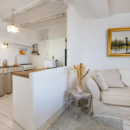 Apartment Au Vieux Chateau, Atypique Vue