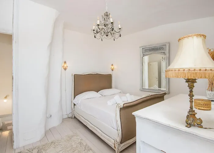 Au Vieux Chateau, Atypique Vue Menton