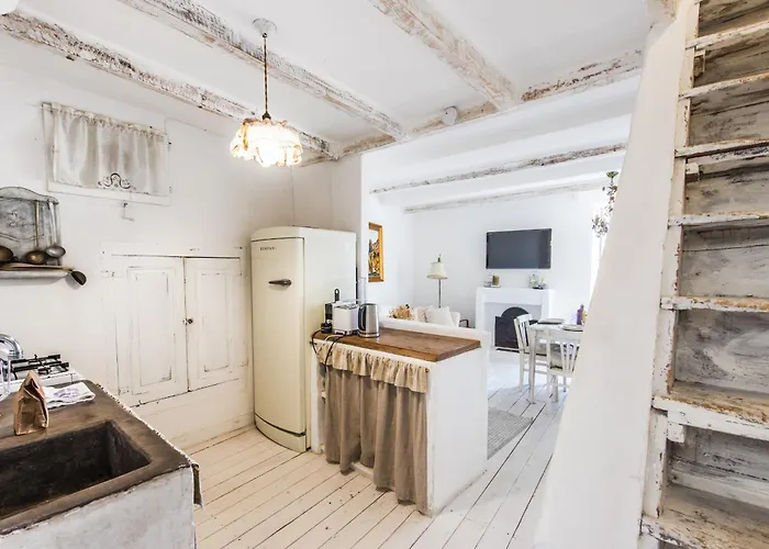 Au Vieux Chateau, Atypique Vue 멍똥